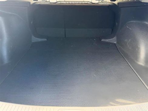 Used 2021 Toyota Corolla SE image 16