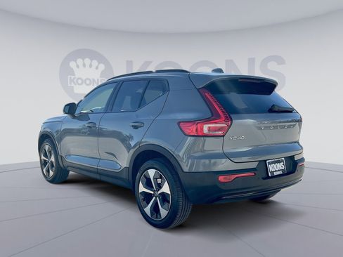 Certified 2023 Volvo XC40 B5 Plus w/ Protection Package Premier image 4
