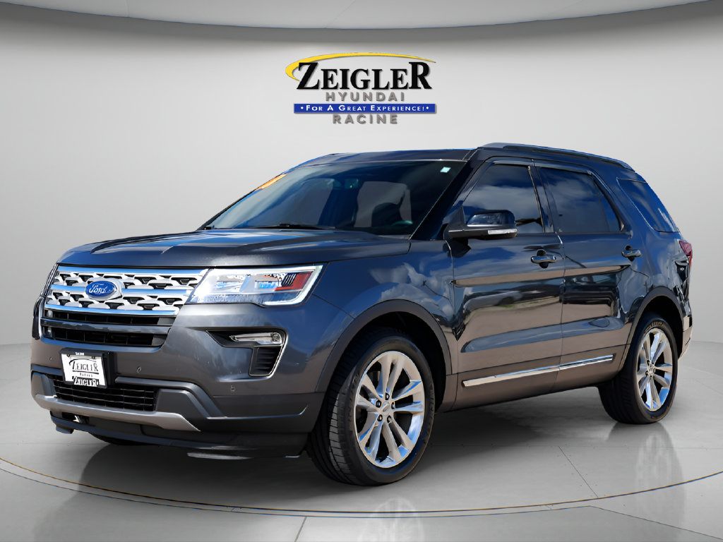 Used 2018 Ford Explorer XLT w/ Equipment Group 202A AWD/4WD image 3
