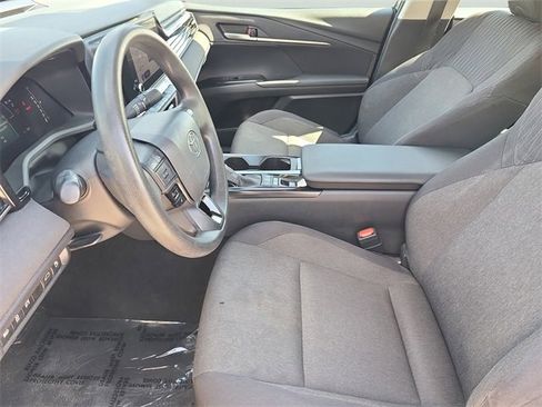 Used 2025 Toyota Camry LE image 21