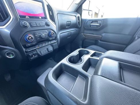 Used 2021 Chevrolet Silverado 1500 LT AWD/4WD image 10