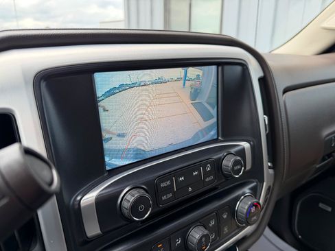 Used 2018 GMC Sierra 1500 SLT AWD/4WD image 16