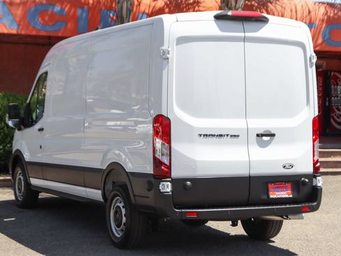 Used 2026 Ford Transit 250 148 Medium Roof RWD image 6