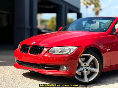 Used 2013 BMW 335i Convertible w/ Premium Pkg RWD image 3