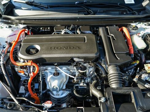 Used 2025 Honda Accord Sport image 26
