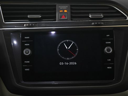 Used 2023 Volkswagen Tiguan SE image 16