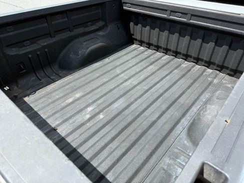 Used 2022 Chevrolet Colorado W/T RWD image 7