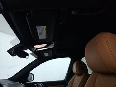 Used 2023 BMW X5 xDrive40i w/ M Sport Package AWD/4WD image 4