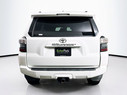 Used 2020 Toyota 4Runner SR5 RWD image 7