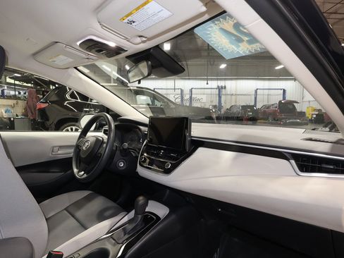 Used 2024 Toyota Corolla LE image 25