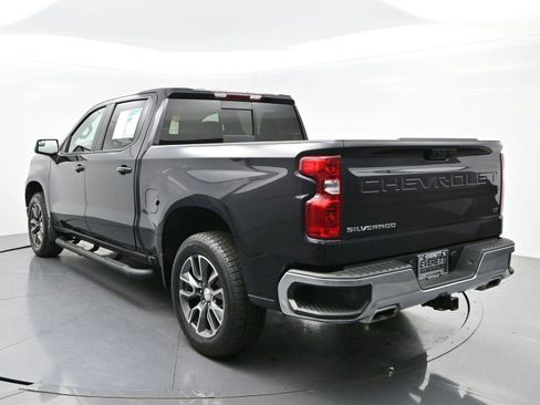 Used 2022 Chevrolet Silverado 1500 LT AWD/4WD image 6