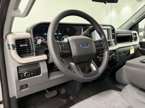 New 2026 Ford F250 XLT w/ FX4 Off-Road Package AWD/4WD image 14
