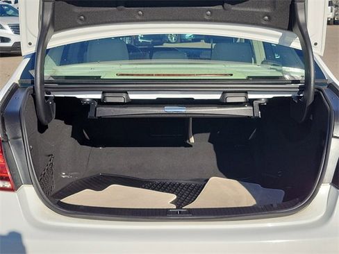 Used 2015 Mercedes-Benz E 350 4MATIC Sedan image 32