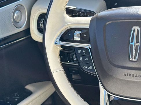 Used 2022 Lincoln Nautilus Black Label w/ Class II Trailer Tow Package image 16