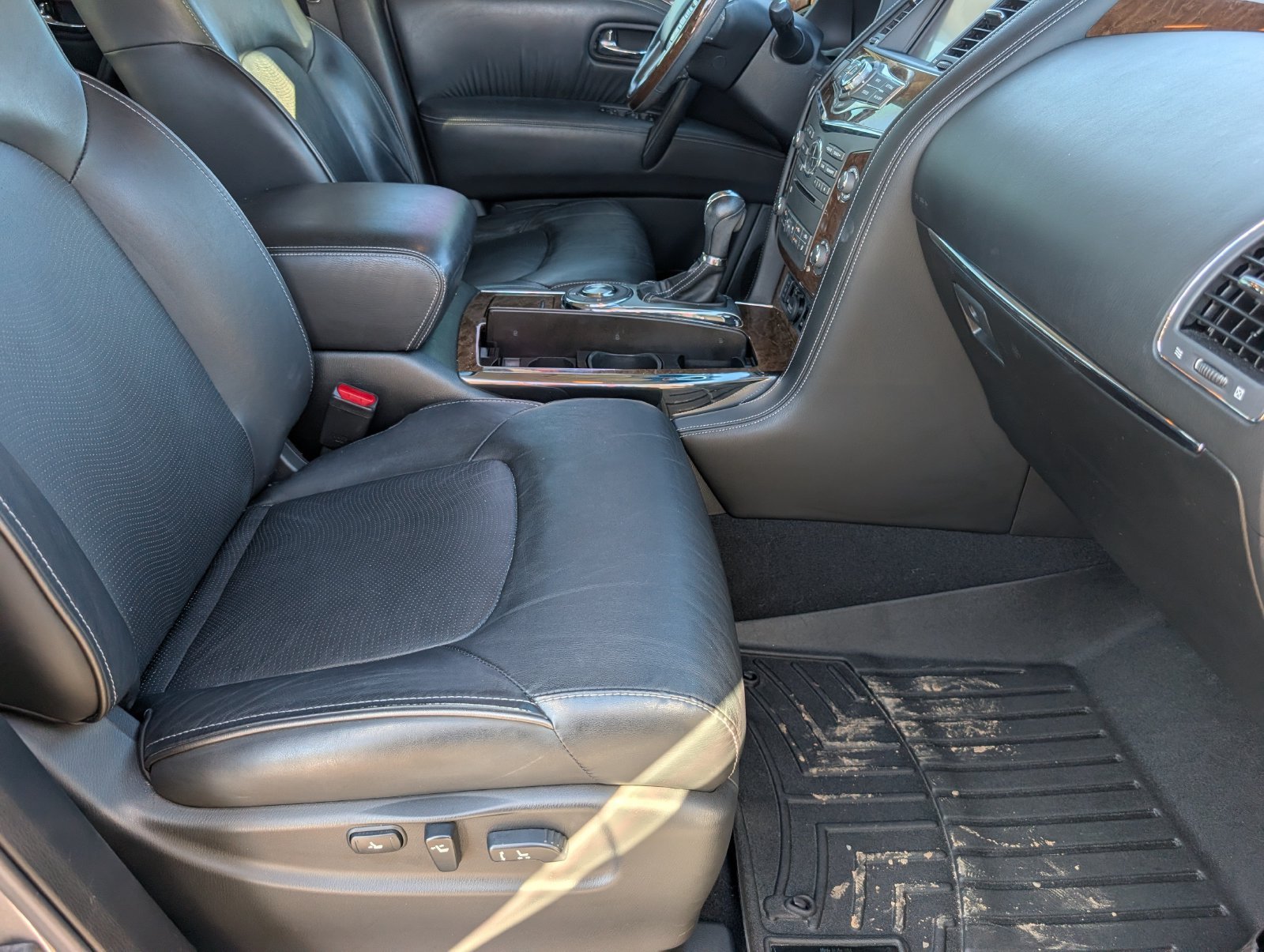 Used 2015 INFINITI QX80 2WD w/ 22" Wheel Package image 31