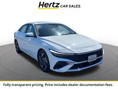 Used 2025 Hyundai Elantra Limited