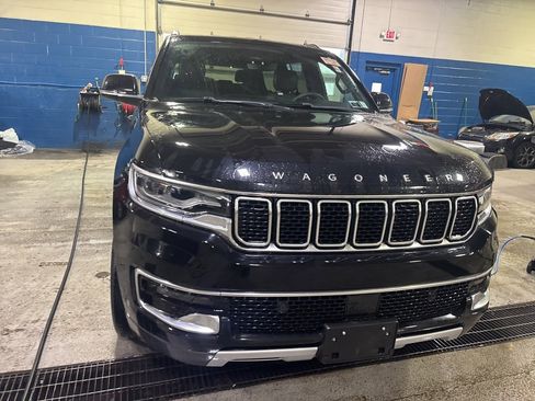 Used 2022 Jeep Wagoneer Series II image 14