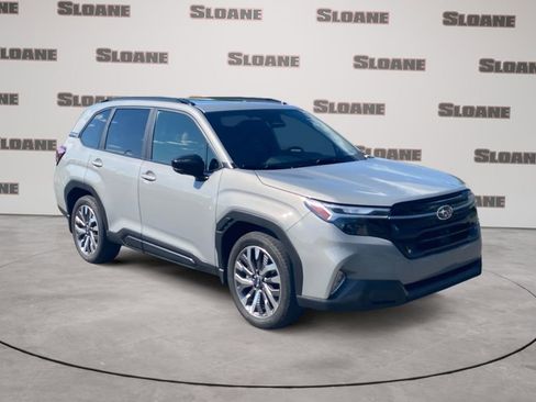 Used 2025 Subaru Forester Touring w/ Popular Package - Touring AWD/4WD image 7
