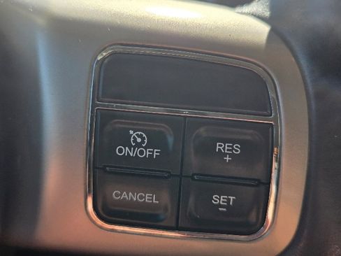 Used 2011 Jeep Liberty Limited Jet image 19