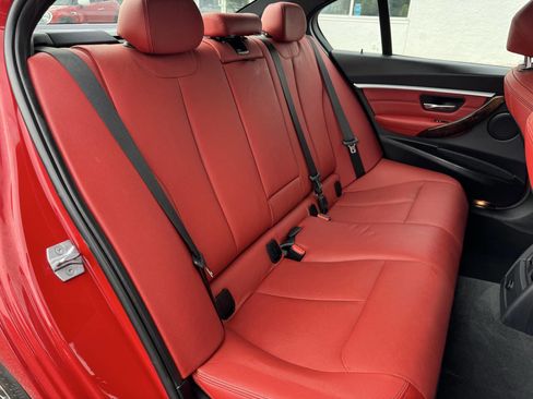 Used 2018 BMW 330i Sedan w/ Premium Package RWD image 11
