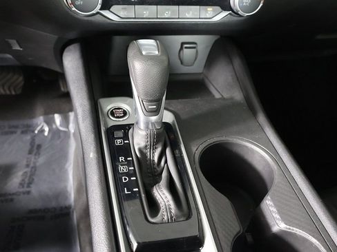Used 2025 Nissan Altima 2.5 SV FWD image 39