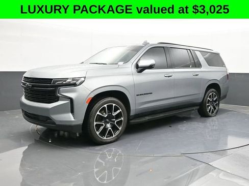 Used 2023 Chevrolet Suburban RST w/ Sport Performance Package image 4