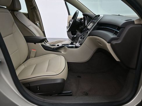Used 2014 Chevrolet Malibu LT FWD image 17