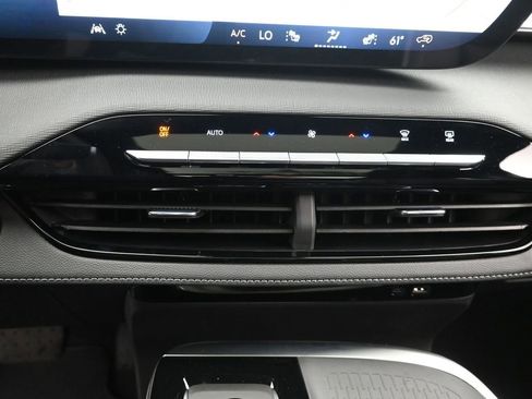 New 2026 Buick Enclave Sport Touring w/ Power Package image 23