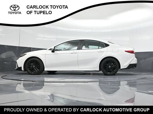 Used 2026 Toyota Camry SE FWD image 47