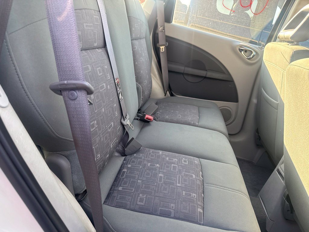 Used 2007 Chrysler PT Cruiser FWD image 6