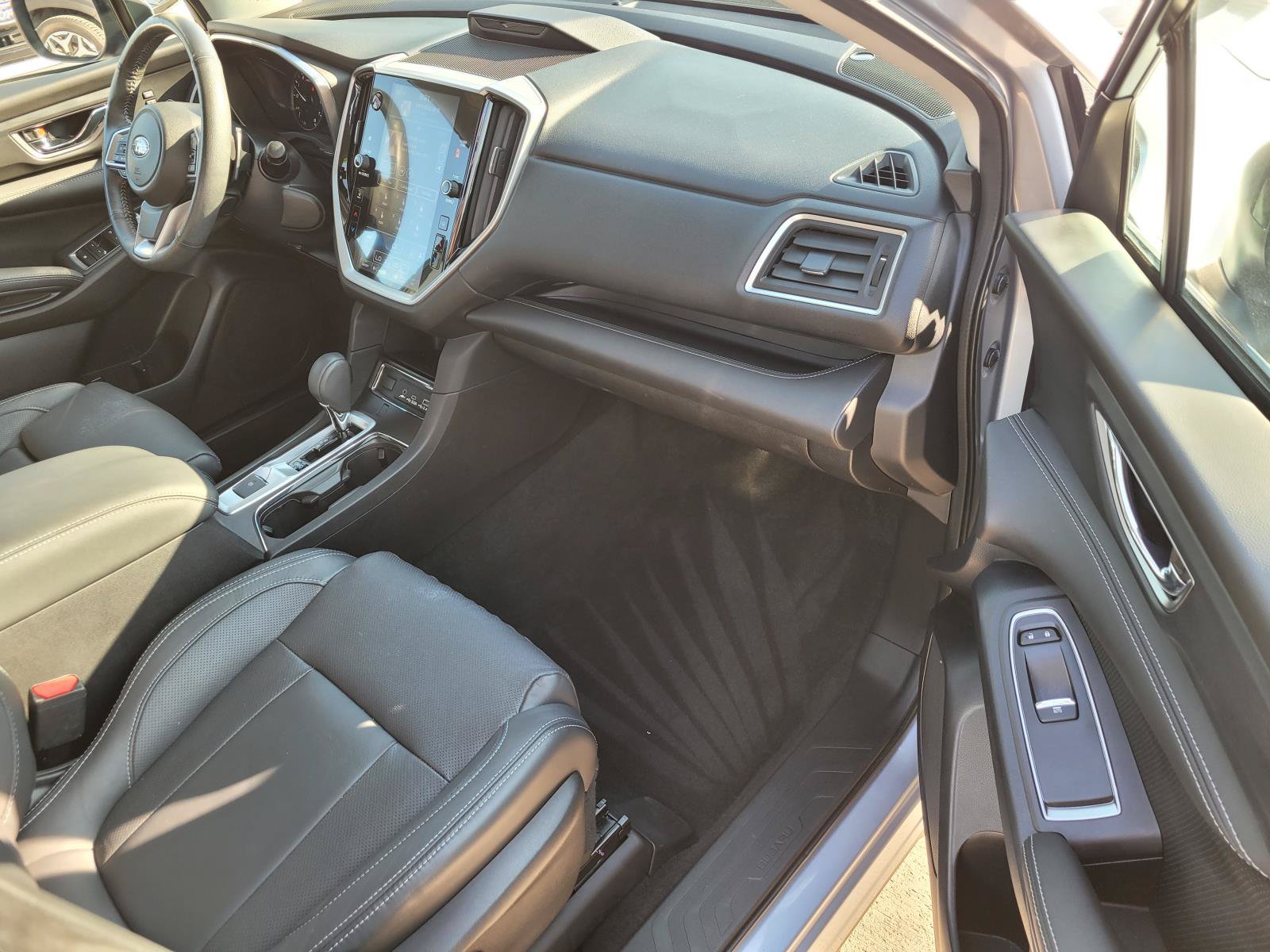 Used 2023 Subaru Ascent Limited AWD/4WD image 24