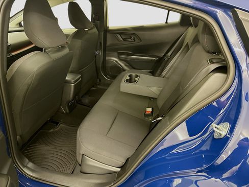 Used 2025 Toyota Prius Plug-In Hybrid image 29