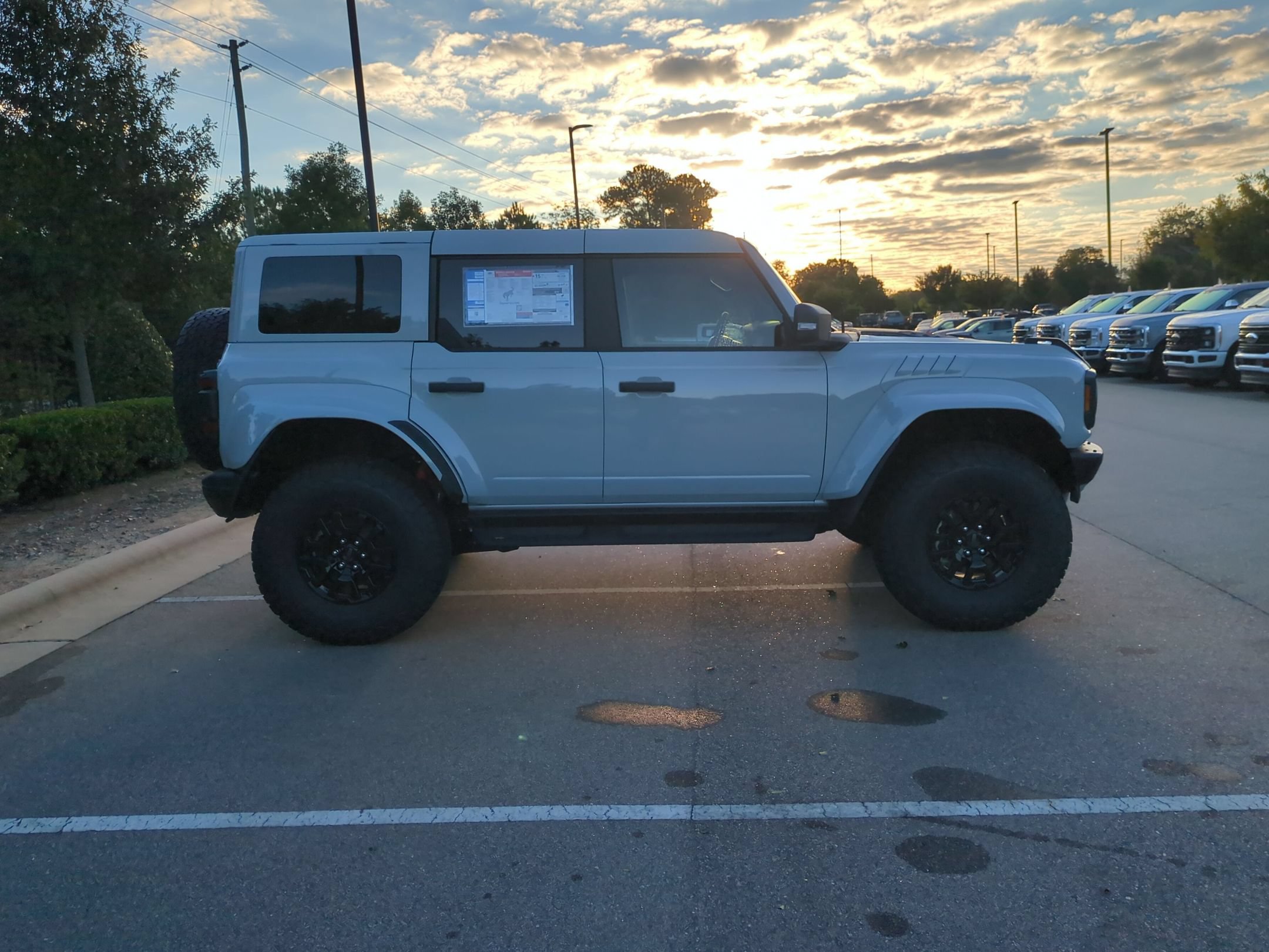 New 2026 Ford Bronco Raptor AWD/4WD image 3