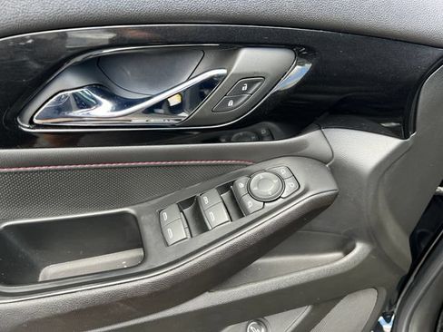 Certified 2023 Chevrolet Traverse RS FWD image 13