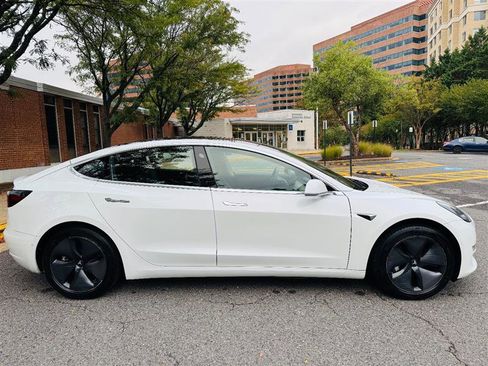 Used 2018 Tesla Model 3 image 8