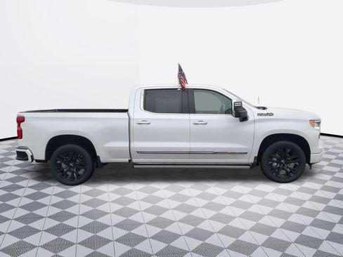 Certified 2023 Chevrolet Silverado 1500 High Country w/ Technology Package AWD/4WD image 8