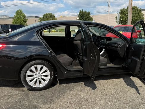 Used 2015 Honda Accord EX image 21