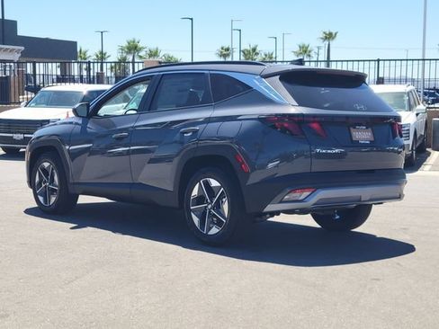 New 2026 Hyundai Tucson SEL FWD image 3