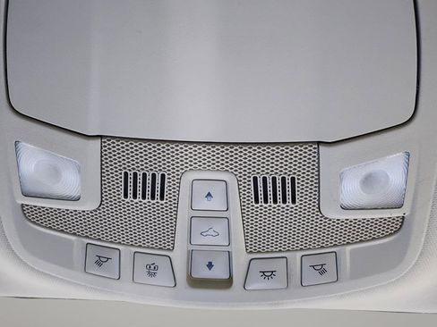 Used 2018 Ford Fusion SE w/ Fusion SE Technology Package image 21