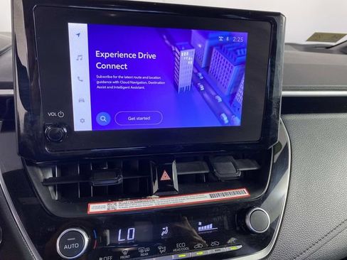 Used 2025 Toyota Corolla SE FWD image 20