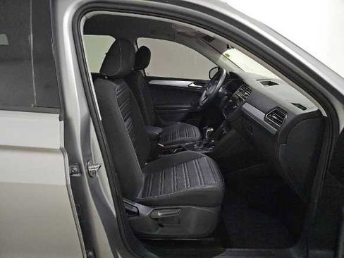 Used 2024 Volkswagen Tiguan S FWD image 9