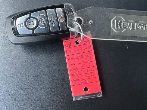 Used 2021 Ford F250 Platinum w/ FX4 Off-Road Package image 34