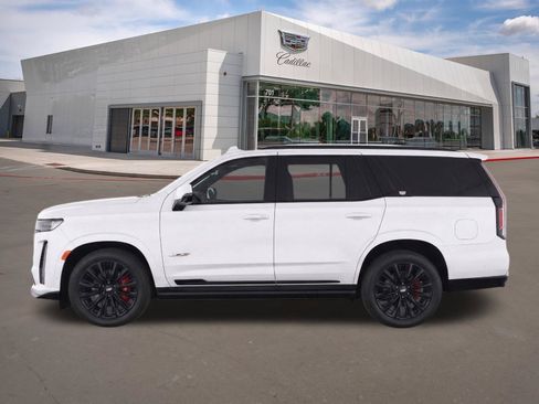 Certified 2024 Cadillac Escalade V w/ LPO, ONYX Package AWD/4WD image 5