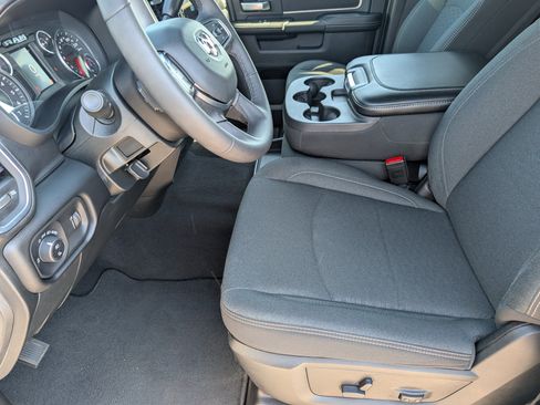 Used 2026 RAM 2500 Big Horn AWD/4WD image 11