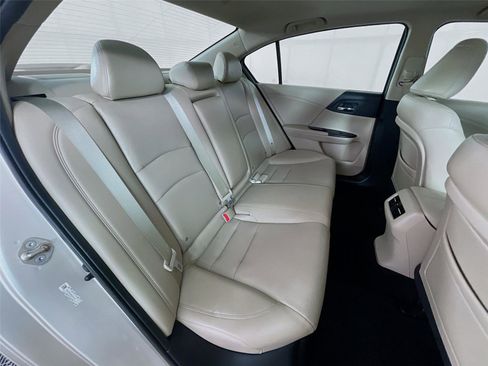 Used 2014 Honda Accord EX-L image 31