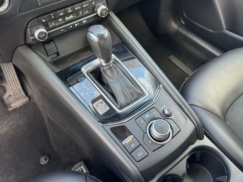 Used 2019 MAZDA CX-5 Touring image 16