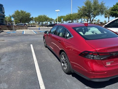 Certified 2023 Honda Accord EX image 4