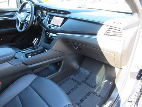 Certified 2024 Cadillac XT5 Sportv w/ Technology Package image 12