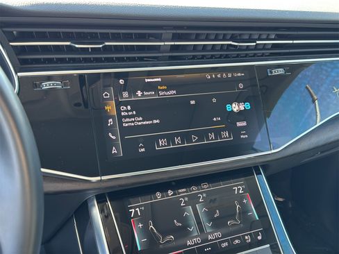 Used 2022 Audi Q8 Premium Plus image 19