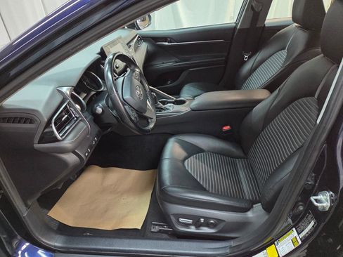 Used 2021 Toyota Camry SE image 14